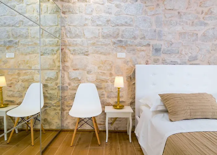 Pensjonat Lux Aurelius In Centre Old Town Split